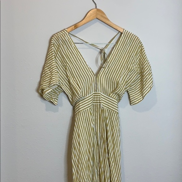 Elan | Plunging Midi Dress S - Picture 3 of 9